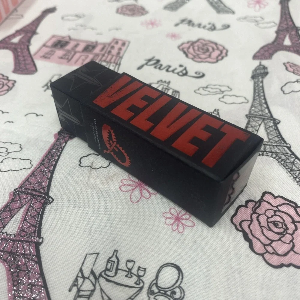 JEFFREE STAR Velvet Trap ‎ Lipstick Shade in Basic HTML Discontinued